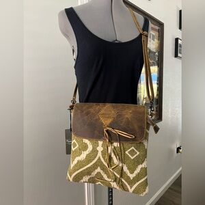 Myra Crossbody Purse / Leather and canvas / Concealed Carry / S-2585